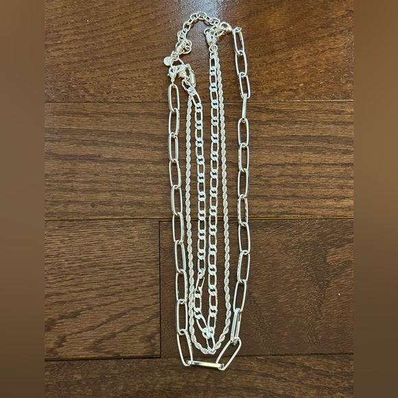 Necklace Bundle - Picture 4 of 5